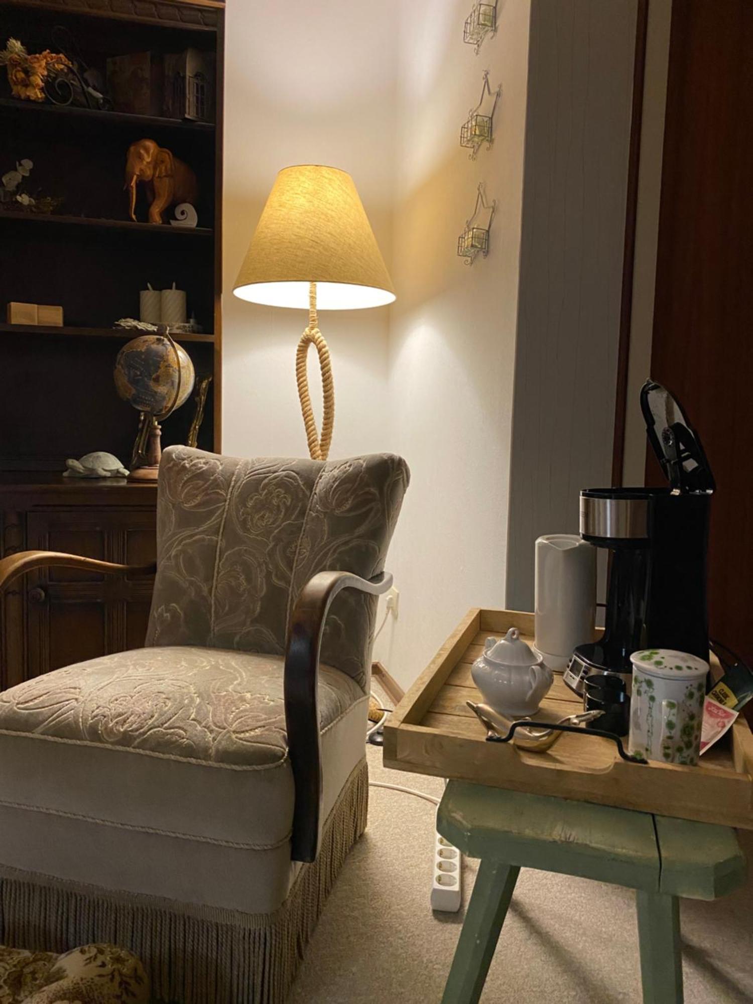 Privartzimmer 'Ausfahrt Freihalten' Хузум Экстерьер фото
